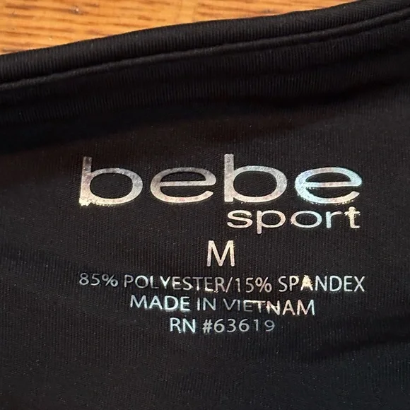 New Bebe Sport Women Double Print Hibiscus (Red)/Black Capri Leggings Activewear - Picture 3 of 7